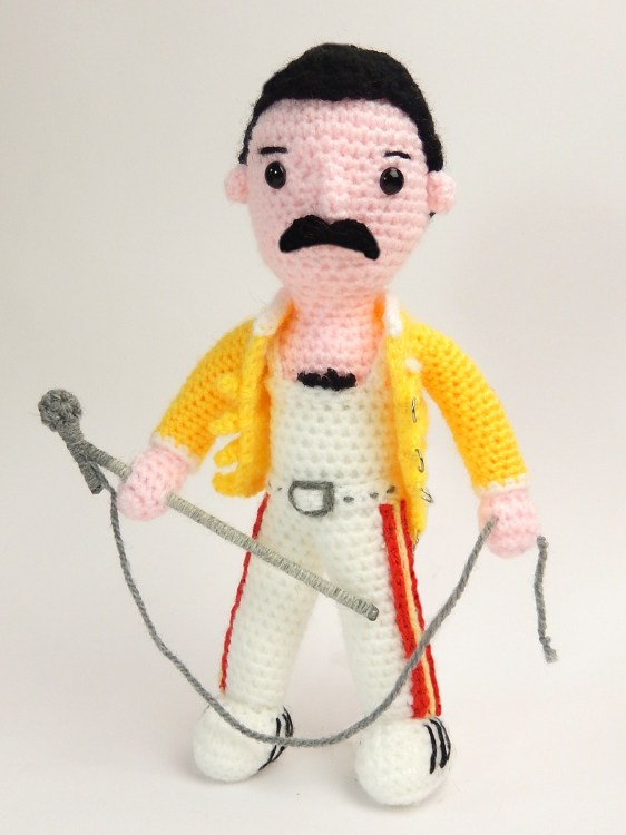 Patrón gratis Freddy Mercury amigurumi crochet