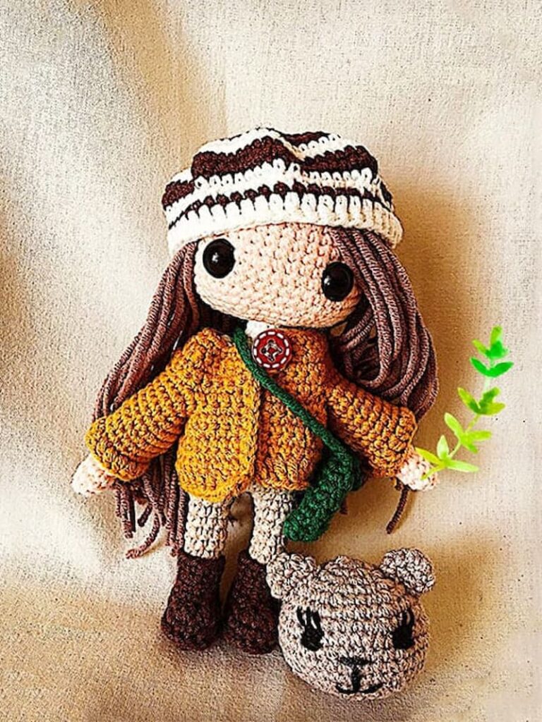 Patrón gratis muñeca otoño crochet