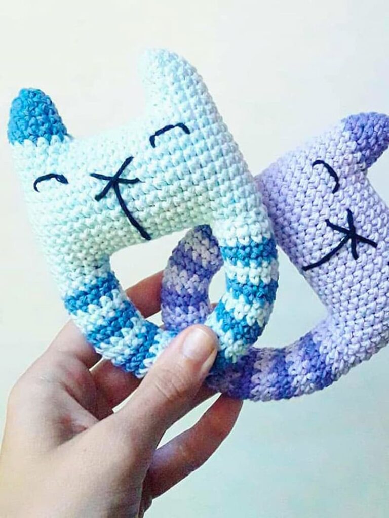 Patrón gratis sonajero gato crochet