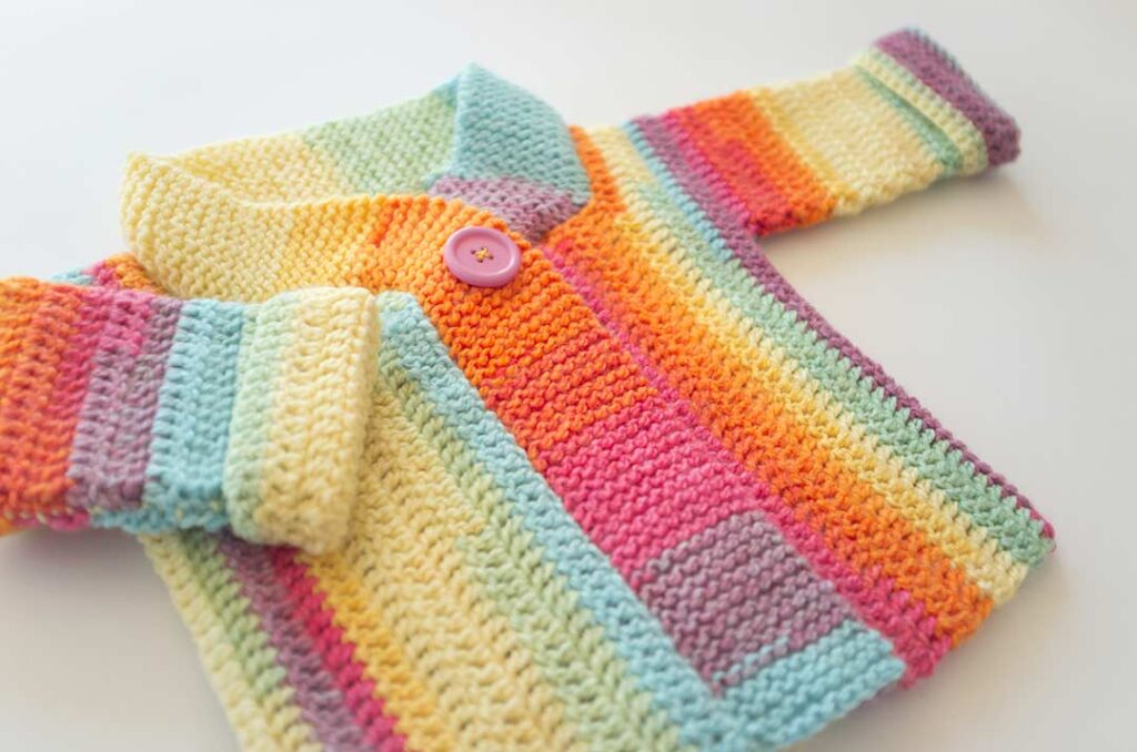 Patrón gratis Chaleco arcoiris bebé crochet